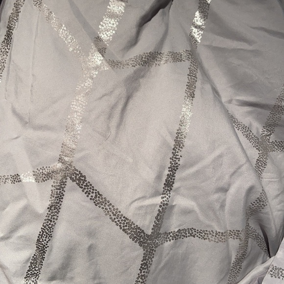 Twin XL bed bedding comforter with Sham grey & silver College Dorm size bed - Picture 3 of 9